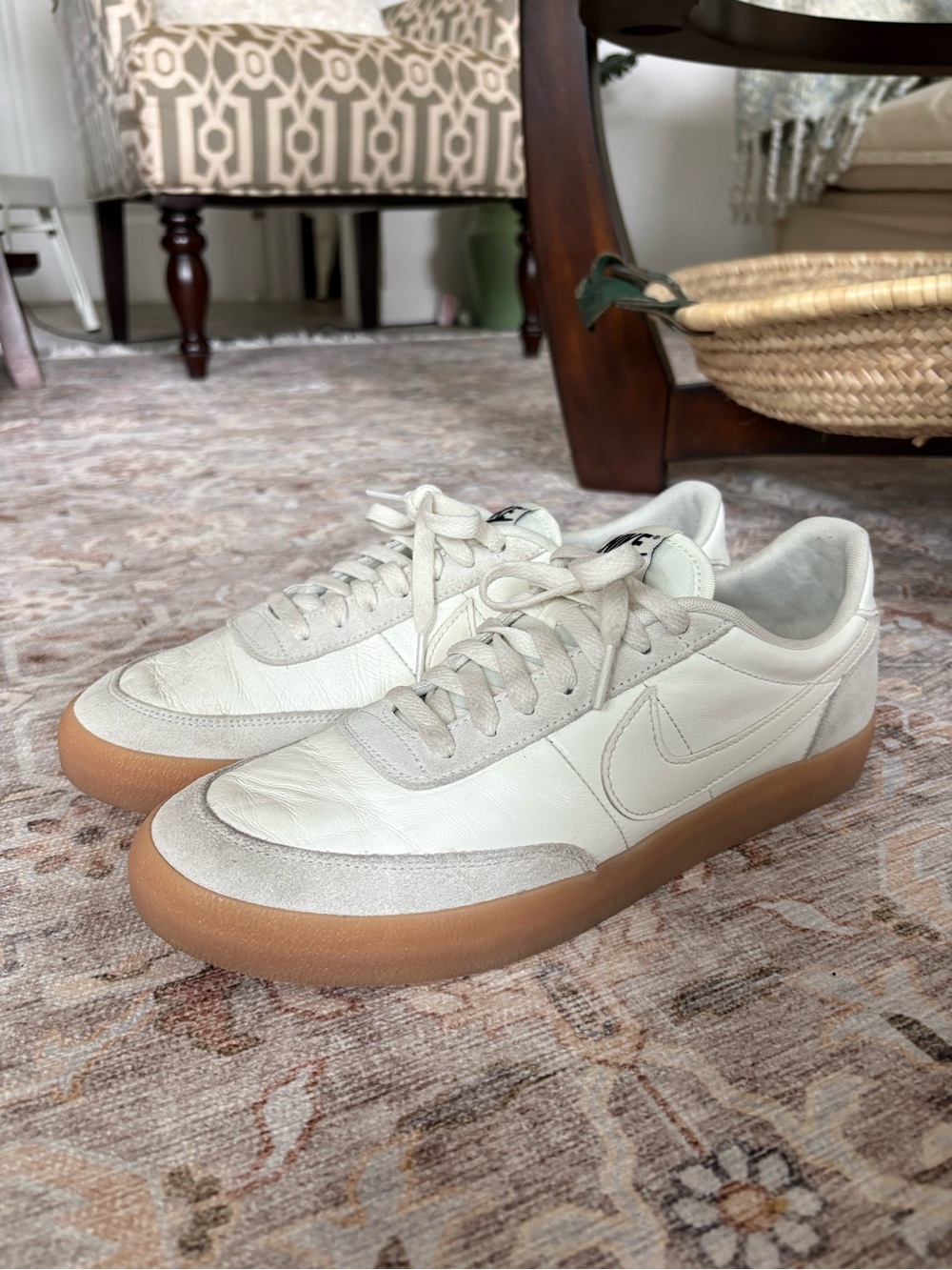 Nike Men’s White Leather Athletic Sneakers with Gum Sole